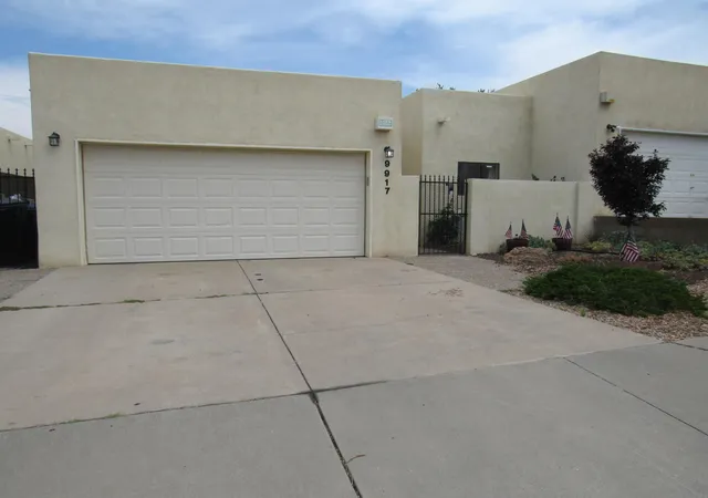 Photo 2 of Sale Pending at 9917 Denali Rd Ne, Albuquerque, NM 87111 | MLS# 1107105 | Listing updated on 2026-09-19