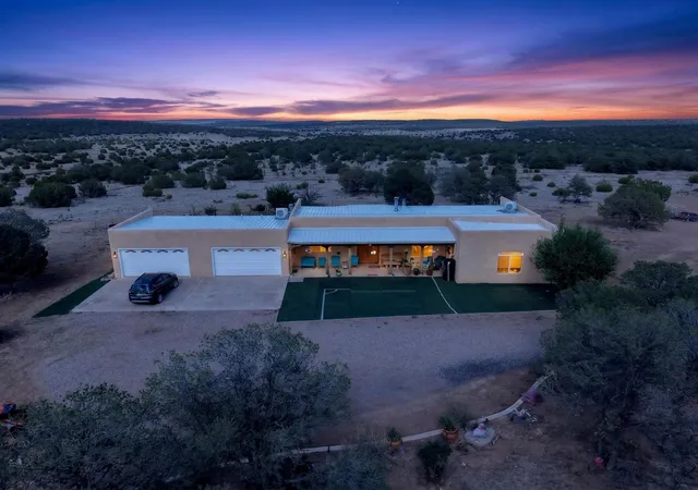 Photo 1 of Single family home for sale at 51 Wolf Trl, Edgewood, NM 87015 | MLS# 1107183 | Listing updated on 2026-08-31