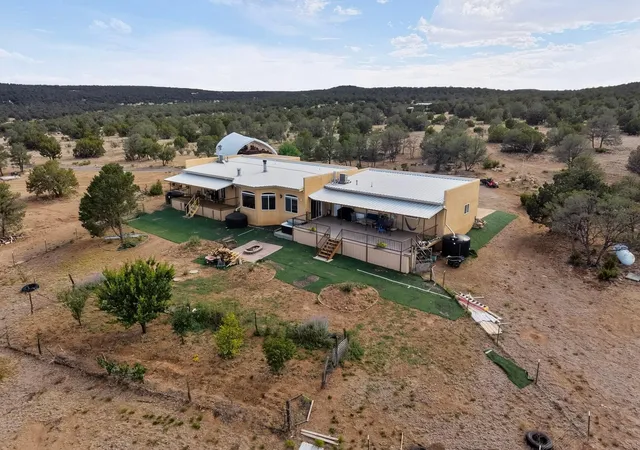 Single family home for sale at 51 Wolf Trl, Edgewood, NM 87015 | MLS# 1107183