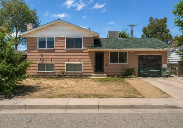 Single family home for sale at 2827 Dorothy St NE, Albuquerque, NM 87112 | MLS# 1107220