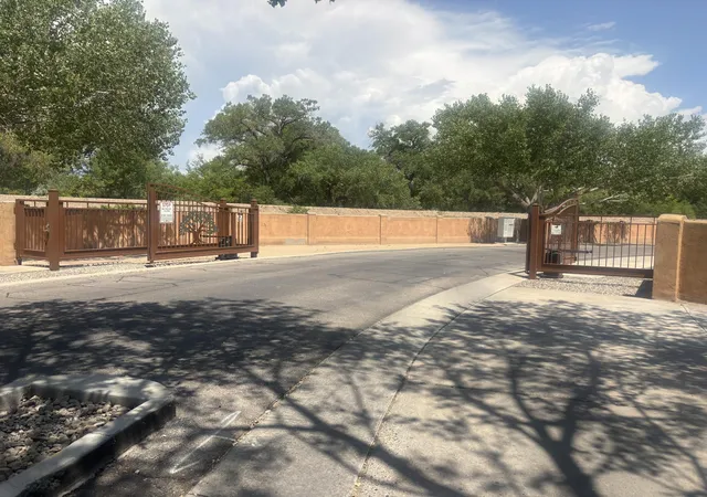 Photo 4 of Land for sale at 212 Anna Maria Pl SW, Albuquerque, NM 87105 | MLS# 1107253 | Listing updated on 2026-09-04