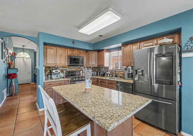 Photo 3 of Sale Pending at 612 Via Canale Sw, Albuquerque, NM 87121 | MLS# 1107267 | Listing updated on 2026-09-02