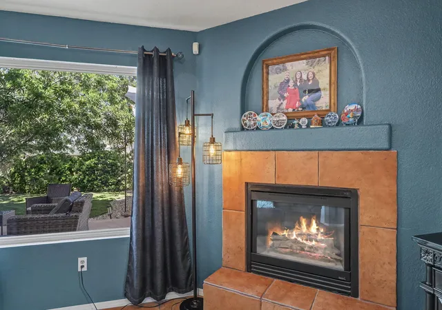 Photo 4 of Sale Pending at 612 Via Canale SW, Albuquerque, NM 87121 | MLS# 1107267 | Listing updated on 2026-09-02