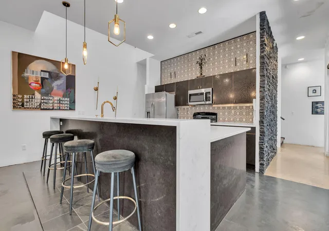 Photo 3 of Townhouse for sale at 1505 San Patricio Ave Sw, Albuquerque, NM 87104 | MLS# 1107286 | Listing updated on 2026-09-10