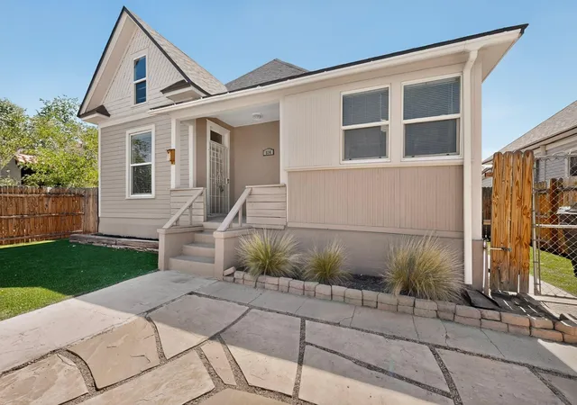 Photo 1 of Single family home for sale at 514 High St Se, Albuquerque, NM 87102 | MLS# 1107354 | Listing updated on 2026-09-11