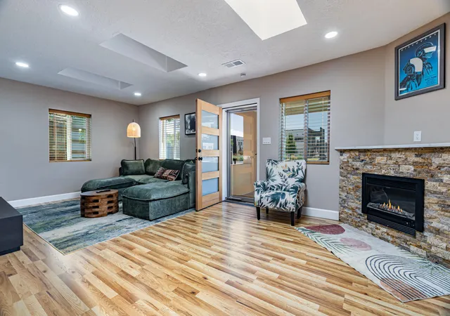 Photo 3 of Sale Pending at 1763 Indian School Rd NW, Albuquerque, NM 87104 | MLS# 1107374 | Listing updated on 2026-09-08