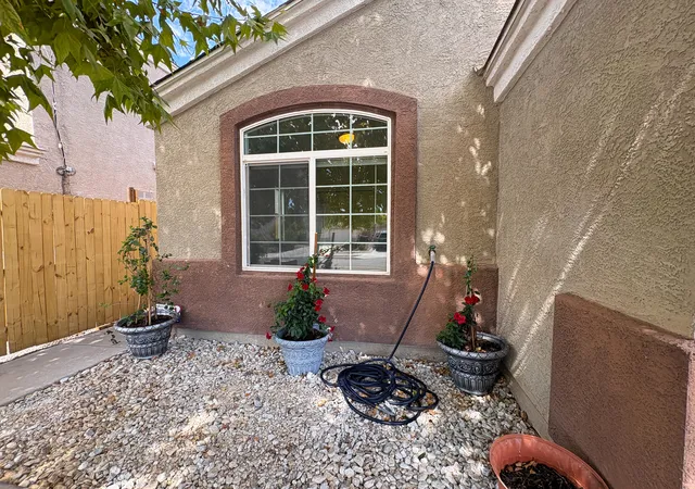 Photo 3 of Single family home for sale at 2851 Merlot Dr Sw, Albuquerque, NM 87121 | MLS# 1107376 | Listing updated on 2026-09-13