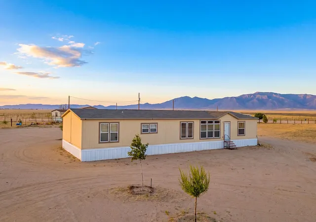 Photo 1 of Manufactured home for sale at 3 San Pasquale Ave, Los Lunas, NM 87031 | MLS# 1107439 | Listing updated on 2026-09-14