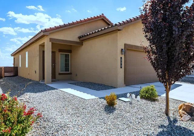 Photo 1 of Single family home for sale at 606 Turmalina Dr SE, Rio Rancho, NM 87124 | MLS# 1107470 | Listing updated on 2026-09-19
