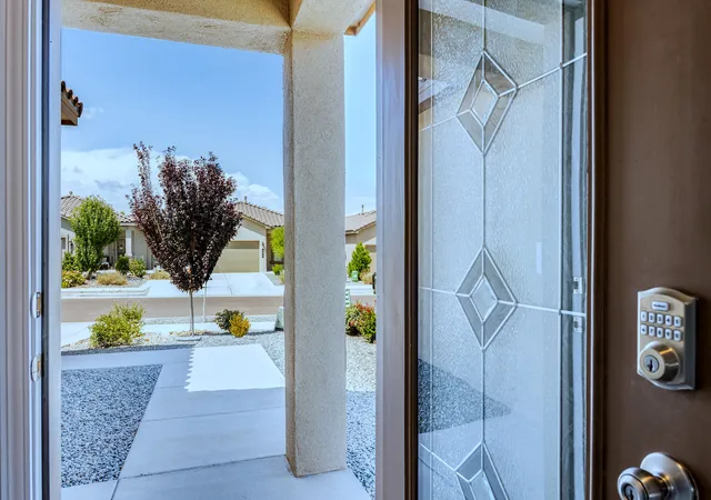 Photo 2 of Single family home for sale at 606 Turmalina Dr SE, Rio Rancho, NM 87124 | MLS# 1107470 | Listing updated on 2026-09-19