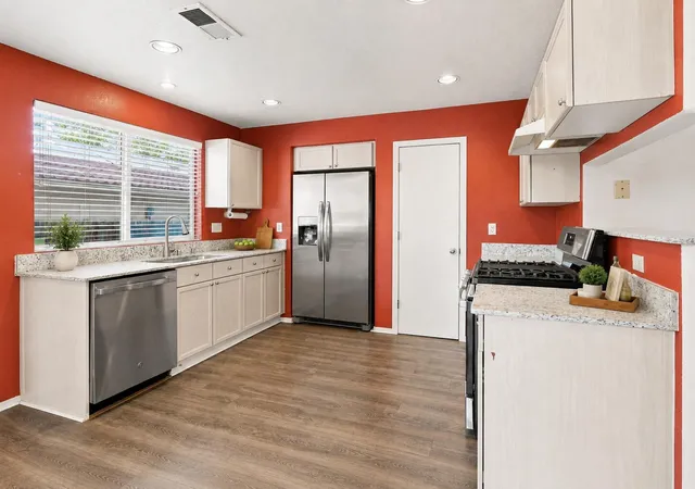 Photo 3 of Single family home for sale at 6904 Shale Ave NE, Albuquerque, NM 87113 | MLS# 1107547 | Listing updated on 2026-09-22