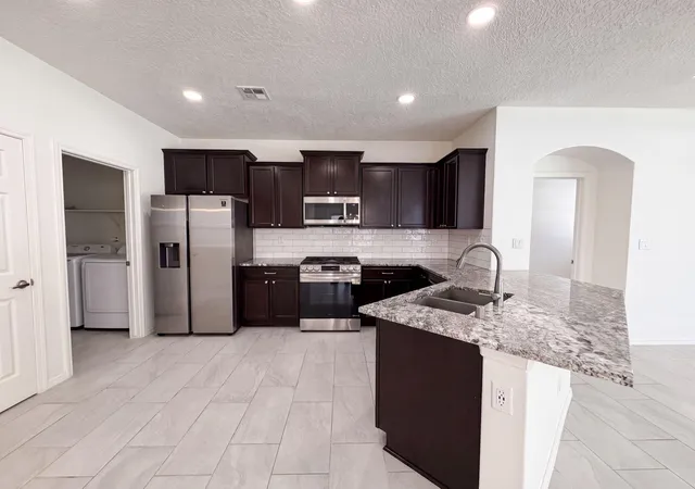 Photo 2 of Sale Pending at 2032 Lobo Trot Ct Se, Albuquerque, NM 87123 | MLS# 1107581 | Listing updated on 2026-09-08