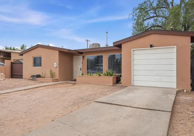 Photo 1 of Single family home for sale at 4604 Palo Duro Ave Ne, Albuquerque, NM 87110 | MLS# 1107648 | Listing updated on 2026-09-22