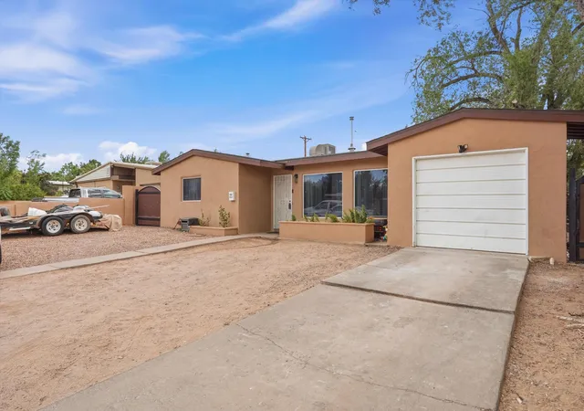 Photo 2 of Single family home for sale at 4604 Palo Duro Ave Ne, Albuquerque, NM 87110 | MLS# 1107648 | Listing updated on 2026-09-22