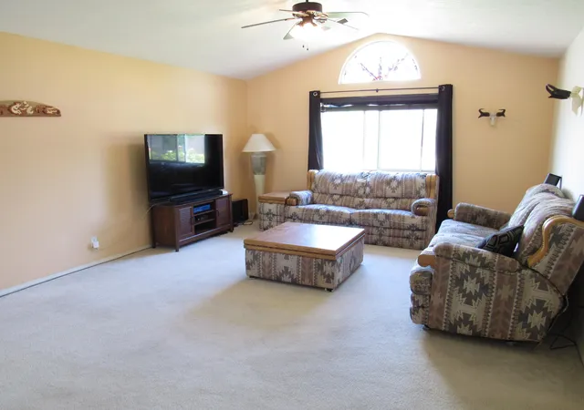 Photo 4 of Sale Pending at 7017 Concord Hills Loop NE, Rio Rancho, NM 87144 | MLS# 1107836 | Listing updated on 2026-09-10