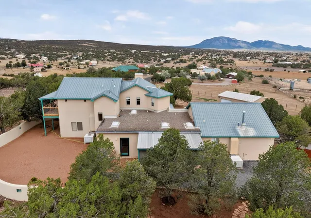 Photo 2 of Single family home for sale at 16 Abajo Ct, Edgewood, NM 87015 | MLS# 1107866 | Listing updated on 2026-09-01