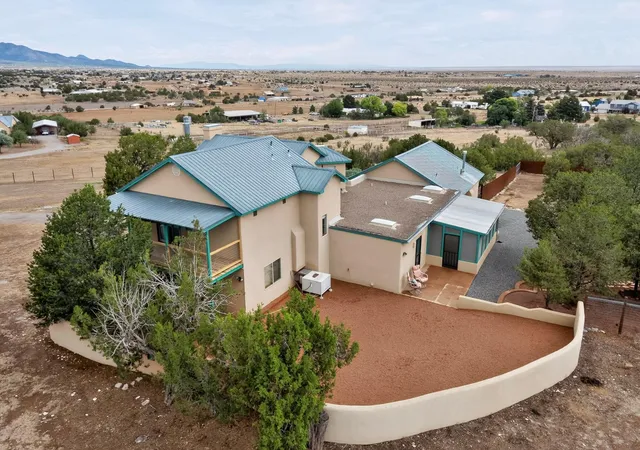 Photo 3 of Single family home for sale at 16 Abajo Ct, Edgewood, NM 87015 | MLS# 1107866 | Listing updated on 2026-09-01