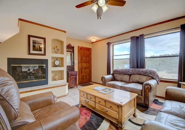 Photo 4 of Sale Pending at 17 Camino Estribor, Edgewood, NM 87015 | MLS# 1107876 | Listing updated on 2026-09-23