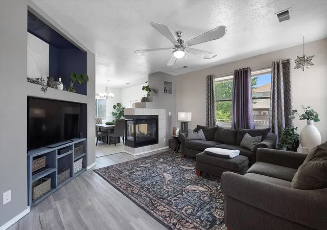 Photo 3 of Sale Pending at 10919 Dream Weaver Dr Nw, Albuquerque, NM 87114 | MLS# 1107884 | Listing updated on 2026-09-14