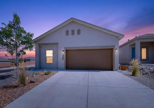 Photo 1 of Sale Pending at 10604 Valedon Ln Sw, Albuquerque, NM 87121 | MLS# 1107929 | Listing updated on 2026-09-01