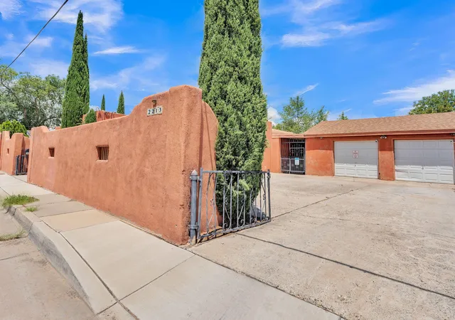Photo 3 of Single family home for sale at 2213 Dora Ave Nw, Albuquerque, NM 87104 | MLS# 1107944 | Listing updated on 2026-09-12