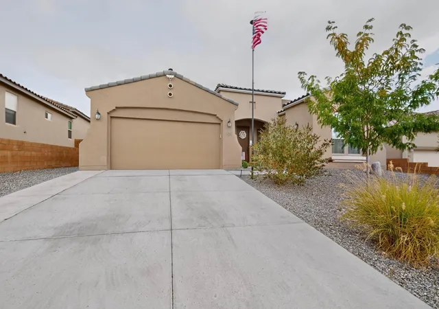 Photo 3 of Single family home for sale at 139 Suez Rd Ne, Rio Rancho, NM 87124 | MLS# 1107958 | Listing updated on 2026-09-11