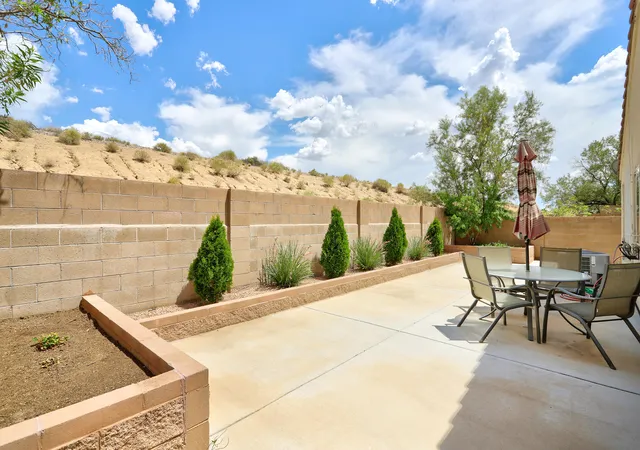 Photo 17 of Sale Pending at 1614 Villa Camilla Ne, Albuquerque, NM 87113 | MLS# 1107960 | Listing updated on 2026-09-11