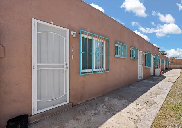 Photo 1 of Multi family home for sale at 525 Mesilla St Se #1-6, Albuquerque, NM 87108 | MLS# 1107989 | Listing updated on 2026-09-02