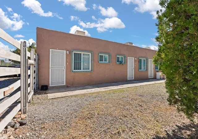 Photo 2 of Multi family home for sale at 525 Mesilla St Se #1-6, Albuquerque, NM 87108 | MLS# 1107989 | Listing updated on 2026-09-02