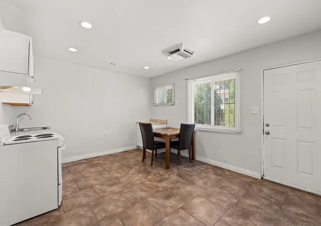 Photo 3 of Multi family home for sale at 525 Mesilla St Se #1-6, Albuquerque, NM 87108 | MLS# 1107989 | Listing updated on 2026-09-02