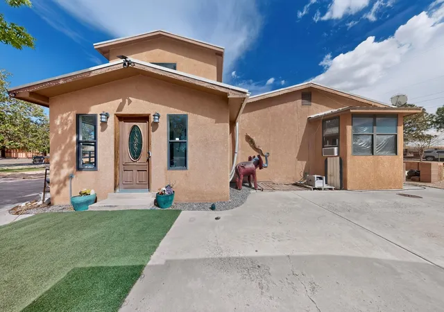 Photo 2 of Single family home for sale at 1241 South Hl Rd, Bernalillo, NM 87004 | MLS# 1108099 | Listing updated on 2026-10-02