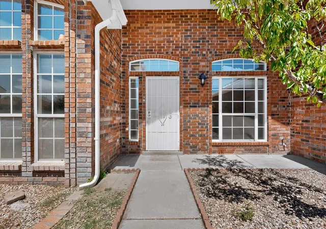 Photo 4 of Sale Pending at 9309 Holm Bursum Dr NW, Albuquerque, NM 87114 | MLS# 1108106 | Listing updated on 2026-09-09