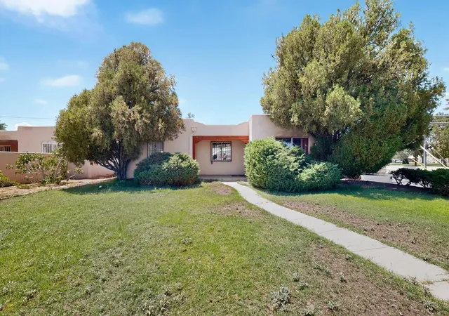 Photo 2 of Single family home for sale at 629 Dartmouth Dr Ne, Albuquerque, NM 87106 | MLS# 1108110 | Listing updated on 2026-09-10