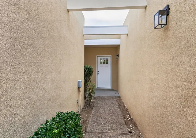 Photo 2 of Townhouse for sale at 9635 Village Green Dr Ne, Albuquerque, NM 87111 | MLS# 1108141 | Listing updated on 2026-09-09