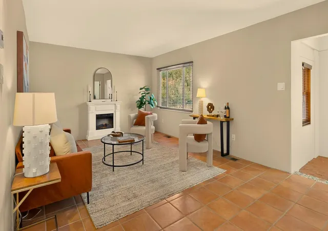 Photo 3 of Sale Pending at 3028 Frontier Ave Ne, Albuquerque, NM 87106 | MLS# 1108155 | Listing updated on 2026-09-19