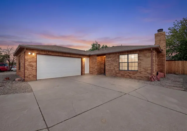 Photo 1 of Sale Pending at 910 Crenshaw Ct, Rio Communities, NM 87002 | MLS# 1108179 | Listing updated on 2026-08-31