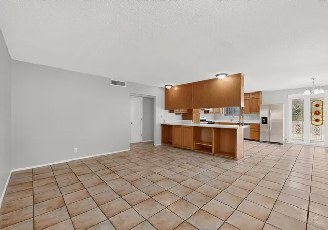 Photo 4 of Single family home for sale at 9609 San Gabriel Rd NE, Albuquerque, NM 87111 | MLS# 1108239 | Listing updated on 2026-09-24