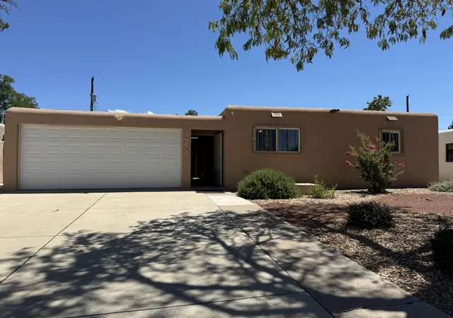 Photo 2 of Single family home for sale at 1824 Lester Dr Ne, Albuquerque, NM 87112 | MLS# 1108241 | Listing updated on 2026-08-30