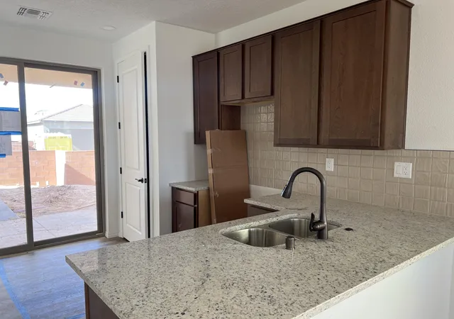 Photo 3 of Sale Pending at 1913 Stryker Rd Se, Albuquerque, NM 87106 | MLS# 1108176 | Listing updated on 2026-09-29