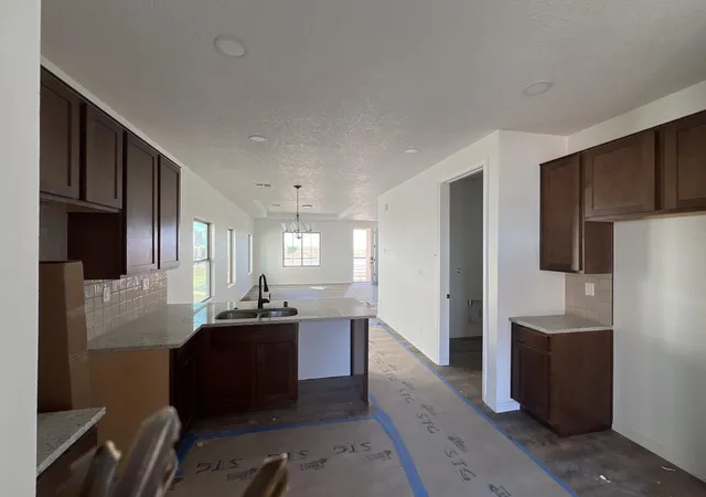 Photo 3 of Sale Pending at 1913 Stryker Rd SE, Albuquerque, NM 87106 | MLS# 1108176 | Listing updated on 2026-09-29