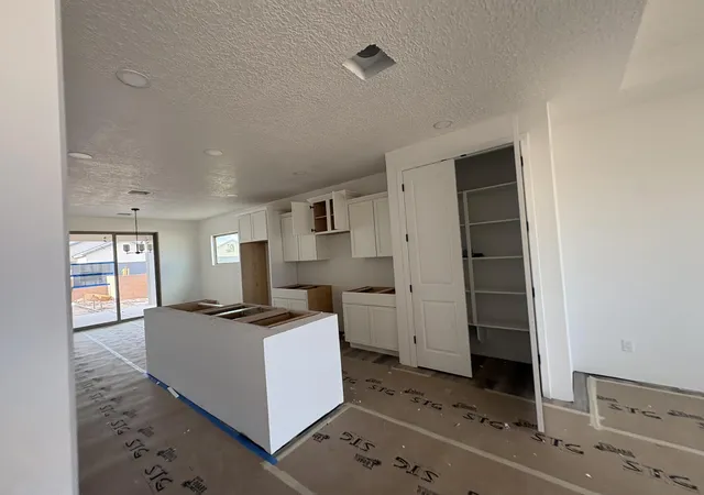 Photo 4 of Single family home for sale at 6120 Diebenkorn Dr SE, Albuquerque, NM 87106 | MLS# 1108178 | Listing updated on 2026-09-23