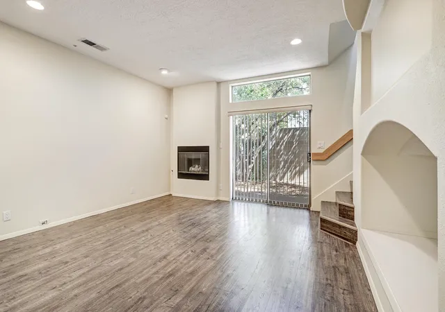 Photo 3 of Sale Pending at 4211 Pitt Pl Ne #UNIT 3, Albuquerque, NM 87111 | MLS# 1108250 | Listing updated on 2026-09-07