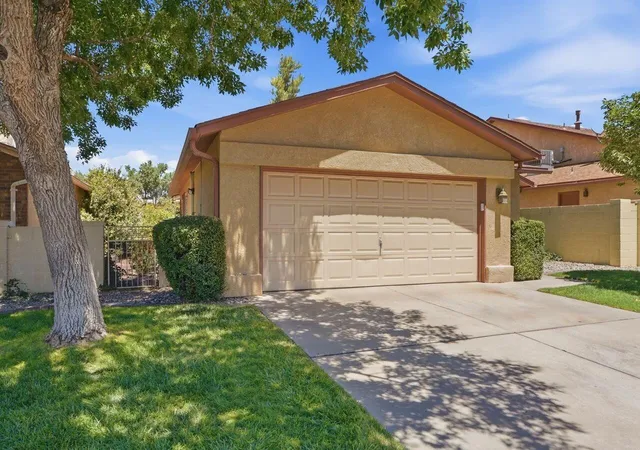 Photo 2 of Single family home for sale at 10613 Central Park Dr Ne, Albuquerque, NM 87123 | MLS# 1108283 | Listing updated on 2026-09-03