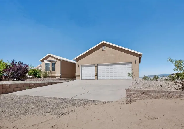 Photo 3 of Single family home for sale at 1013 12th Street SE, Rio Rancho, NM 87124 | MLS# 1108292 | Listing updated on 2026-09-12