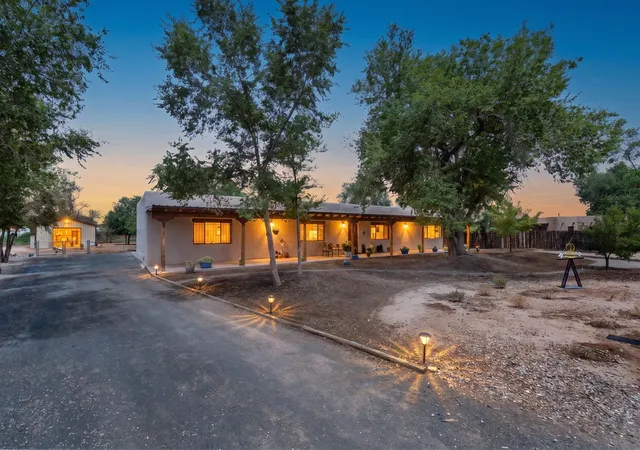 Photo 1 of Single family home for sale at 13 Vista De Las Cruces Rd, Los Lunas, NM 87031 | MLS# 1108297 | Listing updated on 2026-09-13