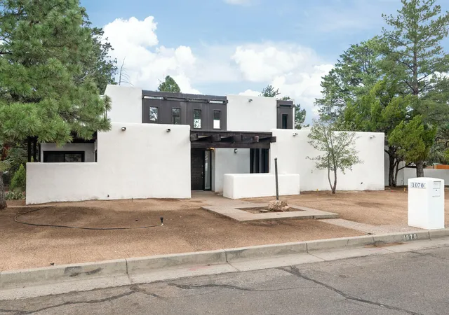 Photo 1 of Sale Pending at 1070 Matador Dr Se, Albuquerque, NM 87123 | MLS# 1108306 | Listing updated on 2026-08-31