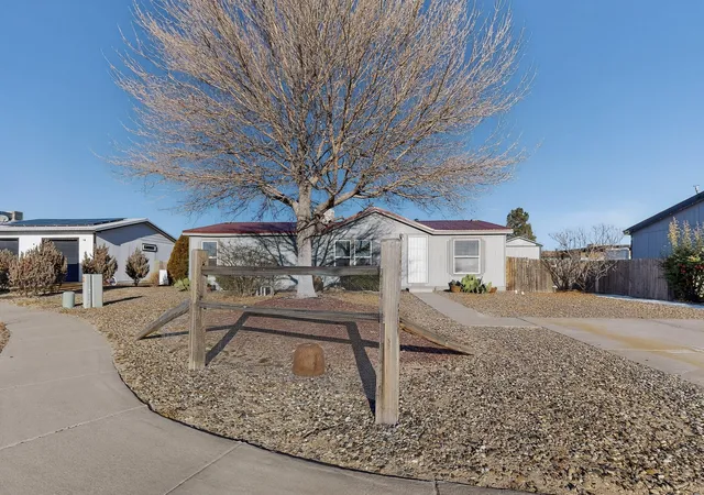 Photo 2 of Sale Pending at 804 Callejon De Los Tulipanes, Belen, NM 87002 | MLS# 1108334 | Listing updated on 2026-09-11