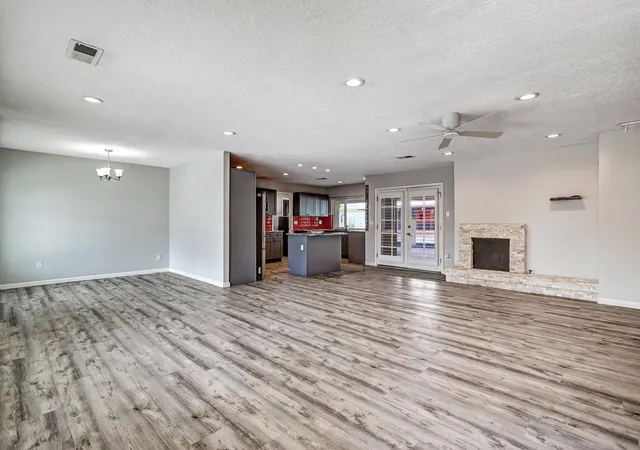 Photo 3 of Sale Pending at 6208 Northland Ave Ne, Albuquerque, NM 87109 | MLS# 1108345 | Listing updated on 2026-09-13