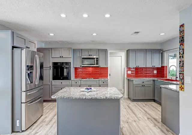 Photo 4 of Sale Pending at 6208 Northland Ave NE, Albuquerque, NM 87109 | MLS# 1108345 | Listing updated on 2026-09-13
