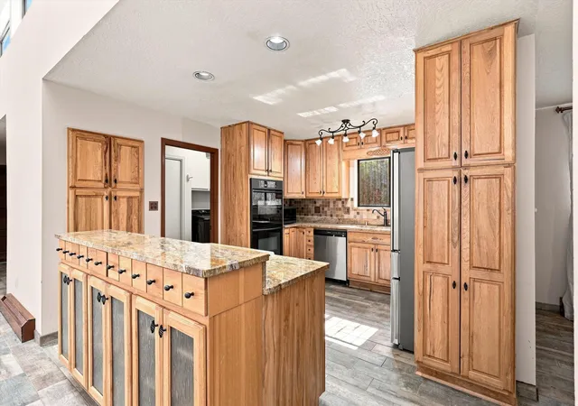 Photo 2 of Townhouse for sale at 3016 Cutler Ave Ne, Albuquerque, NM 87106 | MLS# 1108355 | Listing updated on 2026-09-01